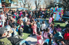 Imagen de ¡Gran fiesta de despedida de año en Pueblo Esther! Tikins celebra con shows y sorpresas