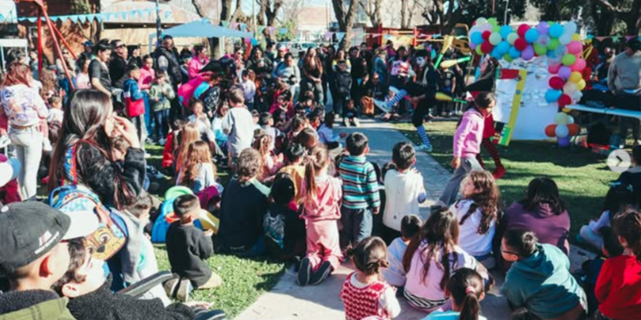 Imagen de ¡Gran fiesta de despedida de año en Pueblo Esther! Somos Tikins celebra con shows y sorpresas
