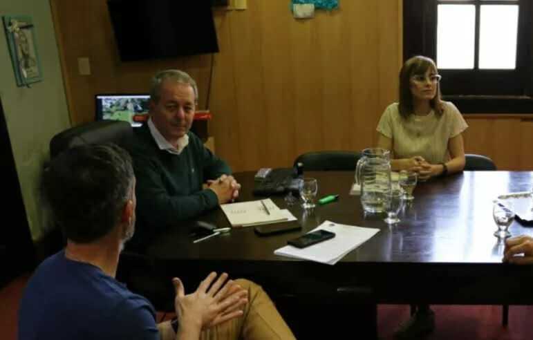 Imagen de Carina Gres intenta desmentir a Extremo Diario, pero su propio comunicado confirma la inminente salida en Salud