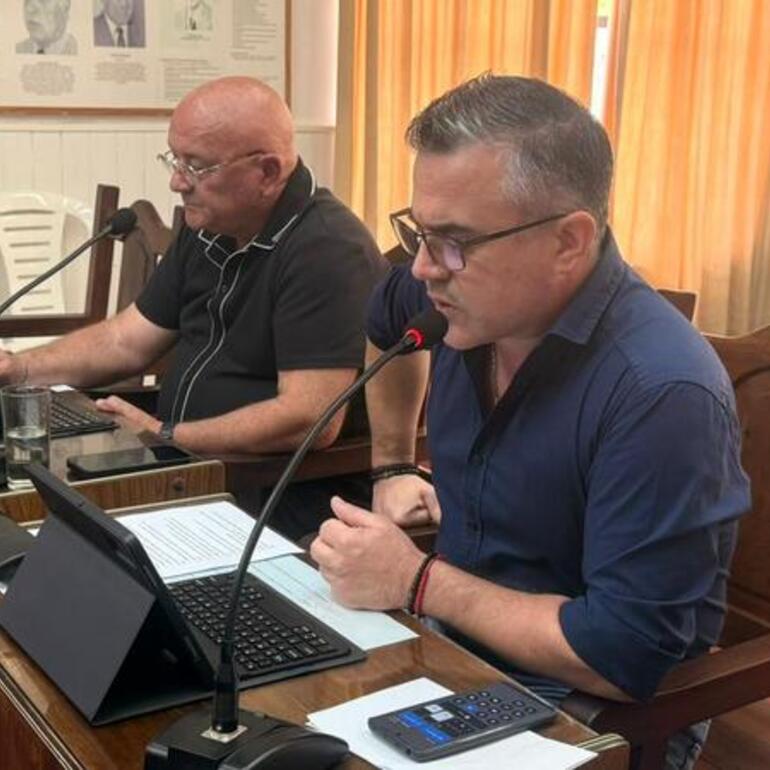 Imagen de Promueven una reglamentación integral para los barrios ribereños de Arroyo Seco