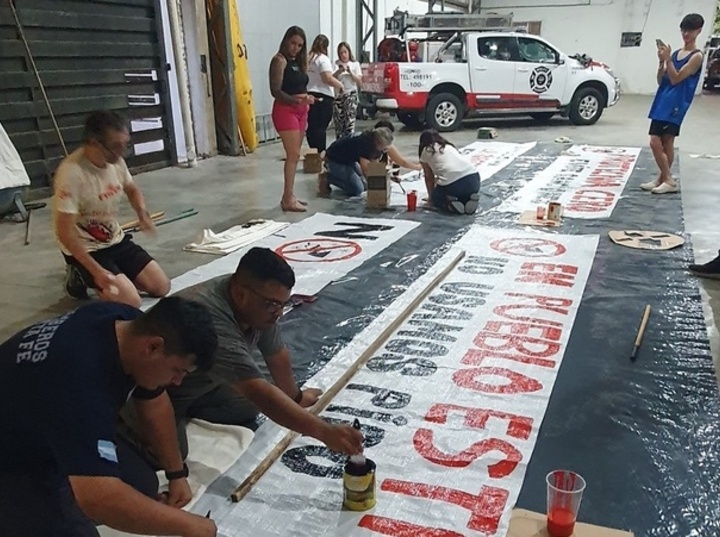Imagen de Pueblo Esther y una nueva campaña de Pirotecnia Cero