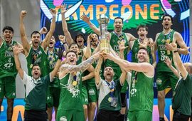 Imagen de Ferro y "Cartucho" Gallegos campeones de la Liga Sudamericana de baloncesto 2025 tras vencer a Regatas