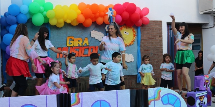 Imagen de El Centro de Cuidado Infantil celebró su fin de año y 12° aniversario en el Centro Cultural Guillermo Furlong
