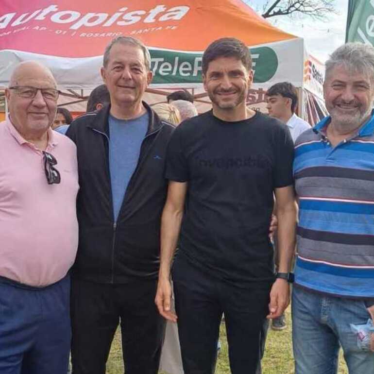 Imagen de Reapareció Forgione: Entregó reconocimiento a una empresa de Turismo pero en nombre del Centro Comercial