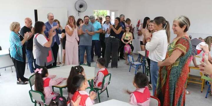 Imagen de Inauguraron una nueva sala en el Jardín N° 297 "Lucecitas del Paraná"