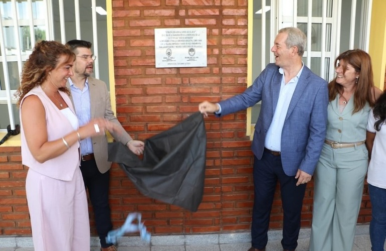 Imagen de Inauguraron un nuevo salón en la Escuela Técnica N°650 en el marco del programa 1.000 Aulas