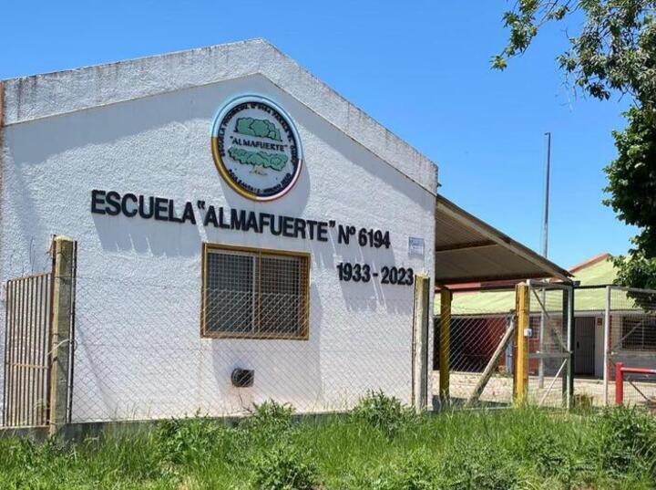 Imagen de La Escuela Almafuerte del Paraje El Ombú tiene nueva Cooperadora