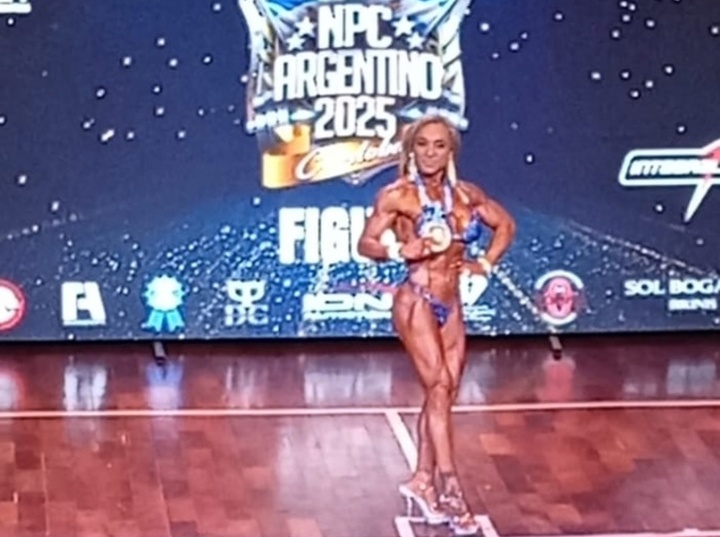 Imagen de Vanesa Luna, Campeona Argentina NPC Figure M&aacute;ster +45
