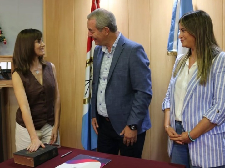 Imagen de La Dra. Carina Gres asumi&oacute; como nueva secretaria de Salud y Desarrollo Social