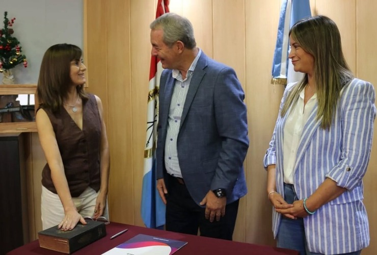 Imagen de La Dra. Carina Gres asumi&oacute; como nueva secretaria de Salud y Desarrollo Social