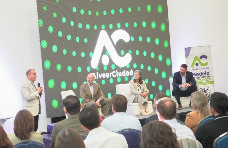 Imagen de En Alvear se realiz&oacute; la jornada Movilidad y Metr&oacute;polis