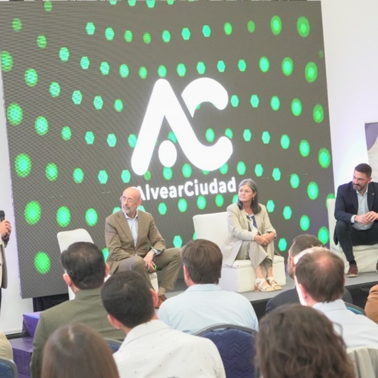 Imagen de En Alvear se realiz&oacute; la jornada Movilidad y Metr&oacute;polis