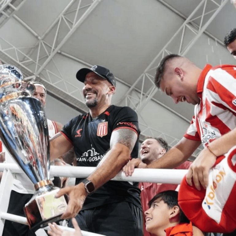 Imagen de Ver&oacute;n, sin filtro contra la AFA y el t&iacute;tulo de Central: "No da lo mismo ganar una estrella que te la den"