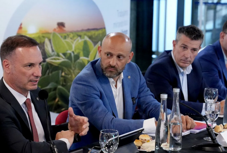 Imagen de Santa Fe present&oacute; el ambicioso proyecto "Circuito de Ingreso a Puertos" para transformar la log&iacute;stica regional