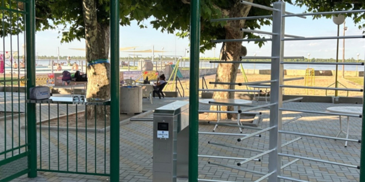 Imagen de El Rowing Club incorpor&oacute; nuevos molinetes en su ingreso