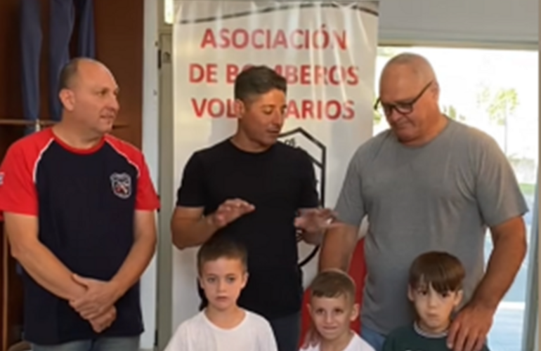 Imagen de Bomberos Voluntarios sortearon los premios de la Rifa de Fin de A&ntilde;o