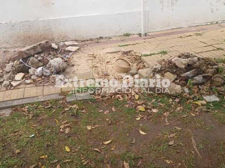 Imagen de Reclamo vecinal por una vereda en mal estado desde hace cuatro meses