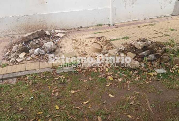 Imagen de Reclamo vecinal por una vereda en mal estado desde hace cuatro meses