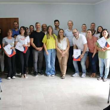 Imagen de El Municipio firm&oacute; convenios por $15.000.000 totales con los beneficiarios del "Programa Activa Emprendedor".