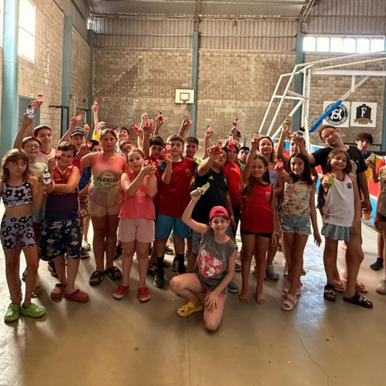 Imagen de La Colonia de Talleres sigue con actividades recreativas, deportivas y manuales en su 3er semana activa