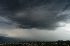 Imagen de Nochebuena pasada por agua: alerta por tormentas fuertes en Arroyo Seco y la regi&oacute;n