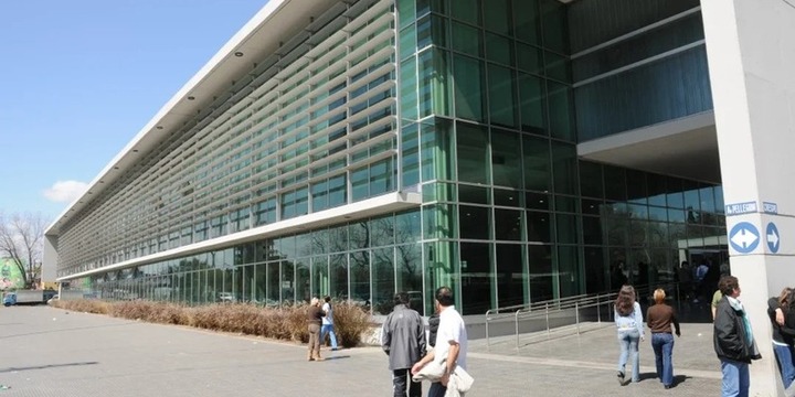 Imagen de Condenaron a cuatro empleados del HECA por el robo de insumos m&eacute;dicos