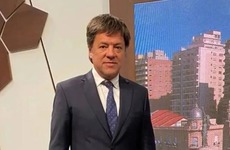 Imagen de Conocido empresario rosarino fue atacado por avispas y tuvo que ser hospitalizado de urgencia