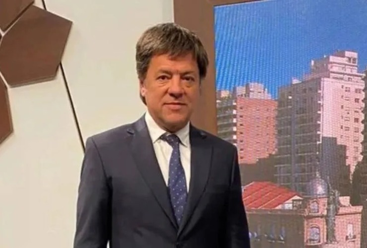 Imagen de Conocido empresario rosarino fue atacado por avispas y tuvo que ser hospitalizado de urgencia