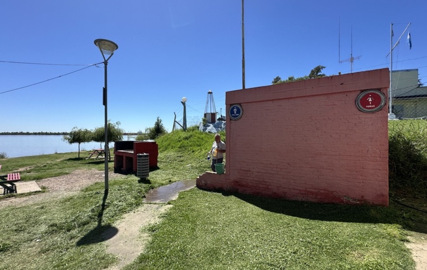 Imagen de Puerto local: limpieza de ba&ntilde;os y espacios verdes tras una Navidad con suciedad y olores
