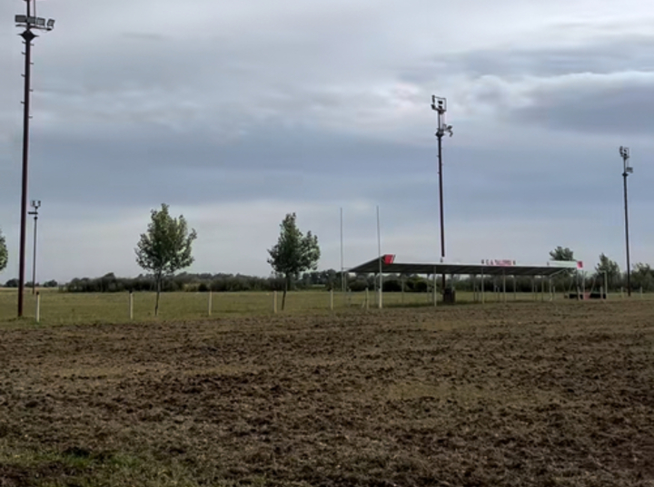 Imagen de Inici&oacute; la construcci&oacute;n de la cancha de hockey de c&eacute;sped sint&eacute;tico de Talleres