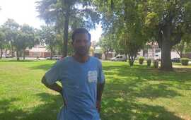 Imagen de Est&aacute; en situaci&oacute;n de calle: Qued&oacute; varado en Arroyo Seco tras perder su trabajo en el sur y pide ayuda para volver con su madre