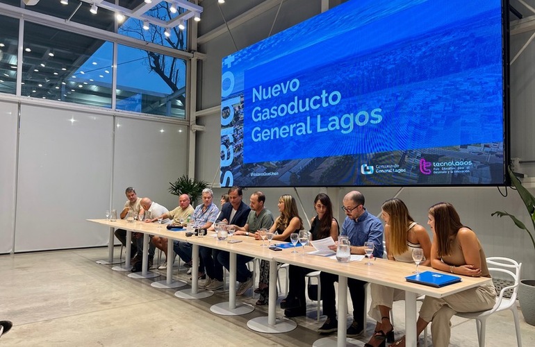 Imagen de General Lagos firm&oacute; un hist&oacute;rico convenio P&uacute;blico-Privado-Sindical para una obra de Gas Natural