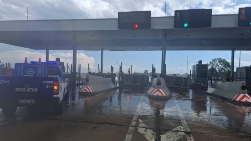Imagen de Tr&aacute;gico temporal en C&oacute;rdoba: un muerto y varios heridos tras desprenderse una cabina de peaje