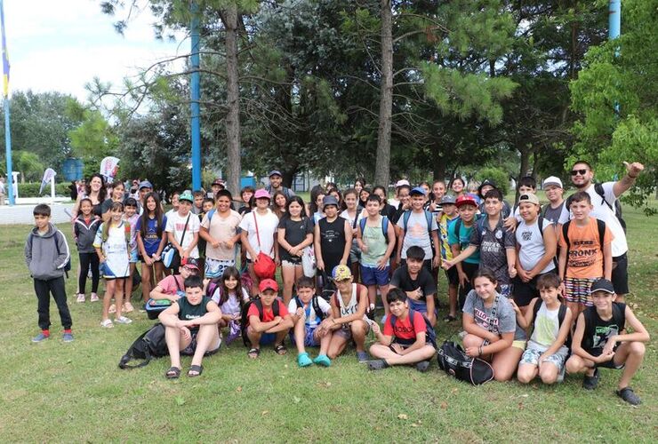 Imagen de Comenz&oacute; la Escuela de Verano en el predio de Rosario Central
