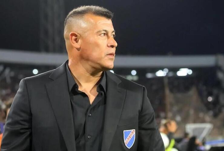 Imagen de Comienza la era Almir&oacute;n: el nuevo DT de Rosario Central ya est&aacute; en la ciudad