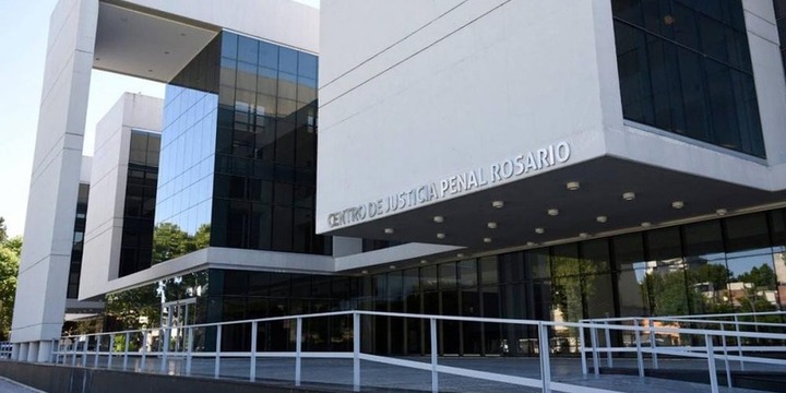 Imagen de Fighiera: Imputan a un hombre por lesionar y amenazar a su pareja, y por resistir el accionar policial cuando fue aprehendido.