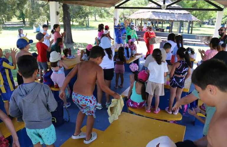Imagen de Arroyo Seco: Los Reyes Magos visitaron la Escuela de Verano