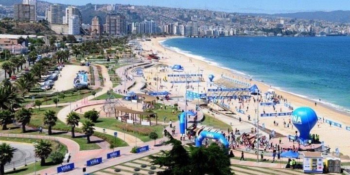 Imagen de Al menos 200 turistas argentinos fueron estafados al haber pagado por un falso alojamiento en la costa de Chile