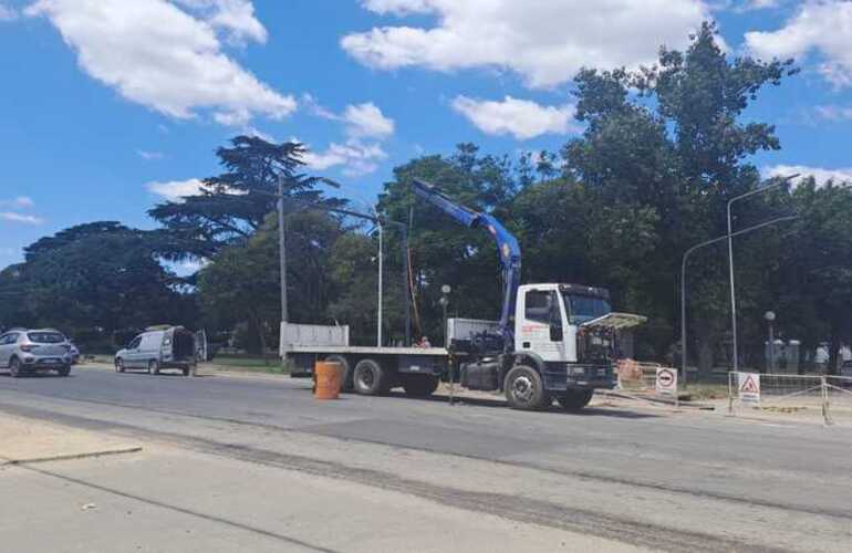 Imagen de Colocan nuevos sem&aacute;foros sobre la Ruta Provincial 21