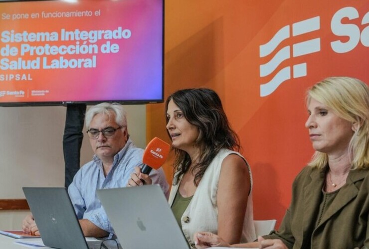 Imagen de La provincia lanza un nuevo sistema para centralizar la atención médica y el control de ausentismo estatal Imagen de La provincia lanza un nuevo sistema para centralizar la atención médica y el control de ausentismo estatal