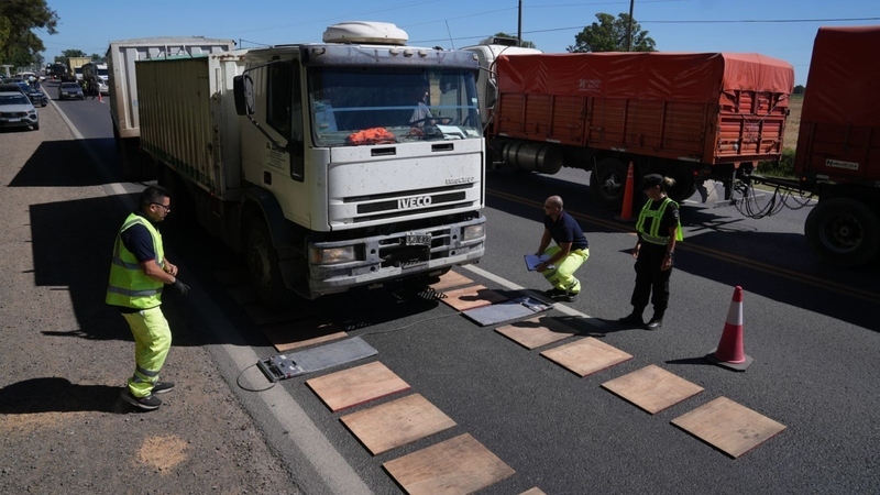 Imagen de Pueblo Esther: Provincia lanz&oacute; en la vecina ciudad controles intensivos en transporte de carga