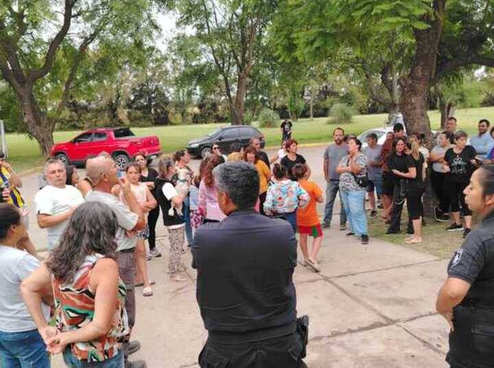 Imagen de Uranga: Vecinos se autoconvocaron para exigir mayor seguridad