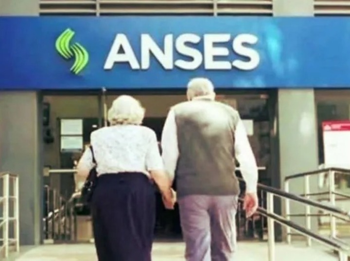 Imagen de Anses anunci&oacute; un aumento del 2,47 % en jubilaciones, pensiones y asignaciones para enero