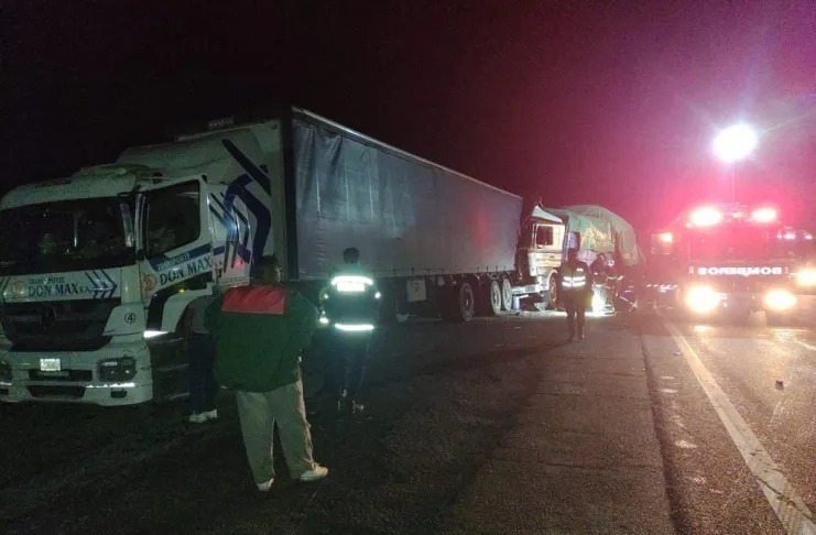 Imagen de Choque m&uacute;ltiple en la autopista a la altura de Fighiera: dos personas con lesiones leves