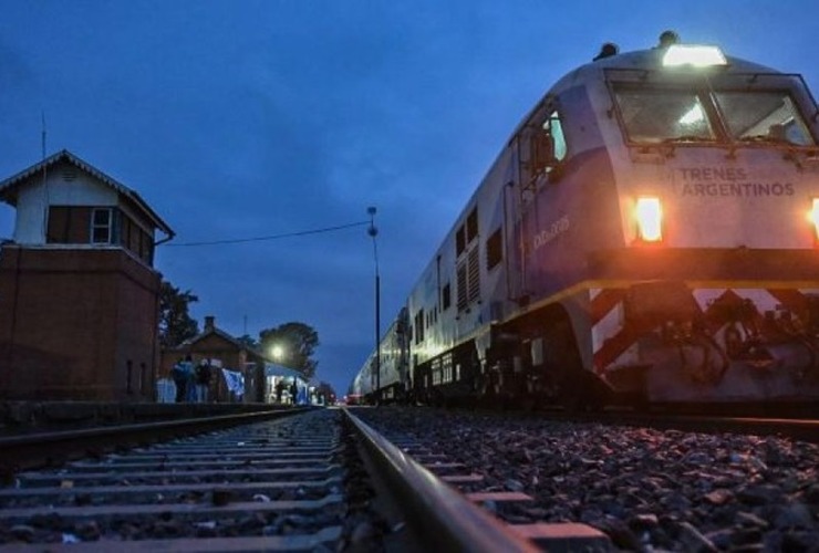 Imagen de El tren Buenos Aires�Rosario ajusta horarios y extiende el tiempo de viaje