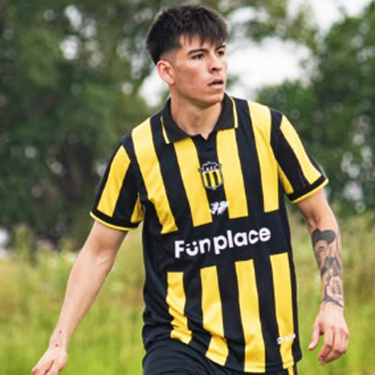 Imagen de Mercado de pases al rojo vivo: importantes movimientos en los clubes de la regi&oacute;n para la temporada 2026