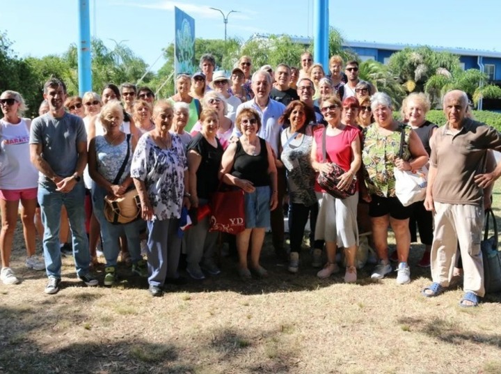 Imagen de Abrieron las inscripciones para las Colonias Municipales de Adultos Mayores: requisitos y sedes