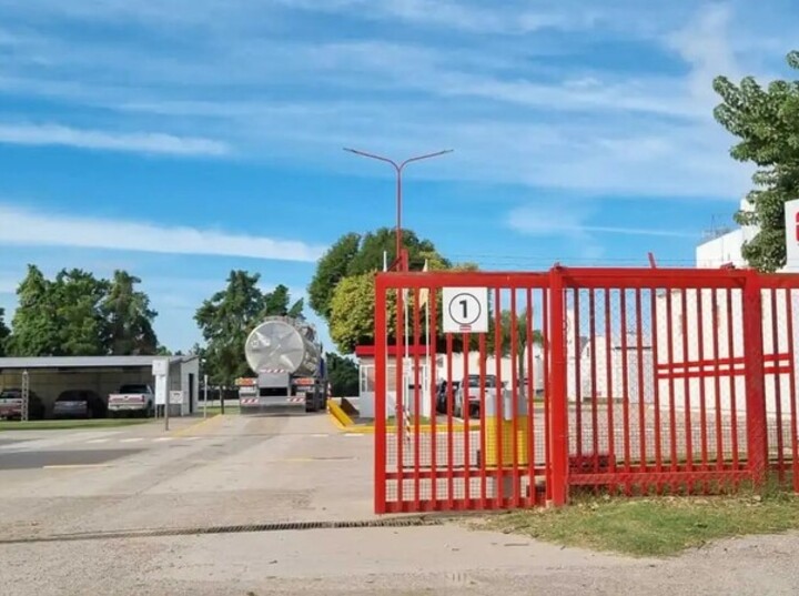 Imagen de Crisis terminal en L&aacute;cteos Ver&oacute;nica: plantas paralizadas y un futuro incierto para cientos de familias