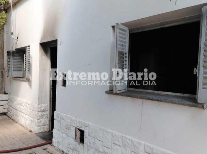 Imagen de Por un desperfecto en un aire acondicionado una vivienda tuvo un principio de incendio