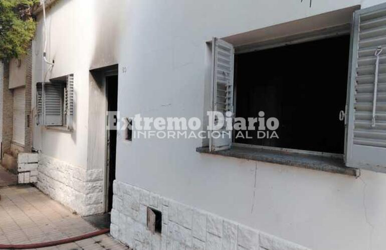 Imagen de Por un desperfecto en un aire acondicionado una vivienda tuvo un principio de incendio